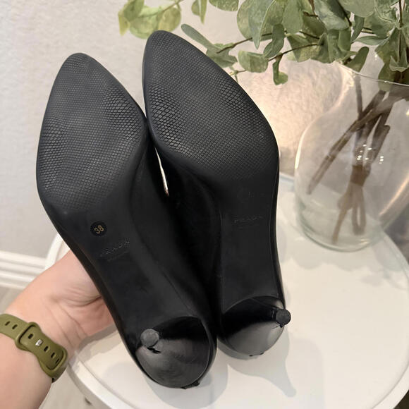 Prada Classic Almond Toe Leather Heels Pumps 38 Women Excellent Black - Picture 6 of 9